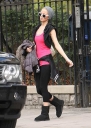 Sarah_seen_going_to_the_Studio2C_London_08_04_08_281029.jpg