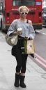 Sarah_Harding_seen_getting_coffee2C_London_07_04_08_281429.jpg