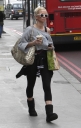 Sarah_Harding_seen_getting_coffee2C_London_07_04_08_28229.jpg