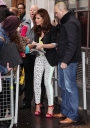 Cheryl_Cole_leaving_the_Radio_One_studios_25_04_12_283029.jpg