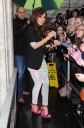 Cheryl_Cole_leaving_the_Radio_One_studios_25_04_12_286729.jpg