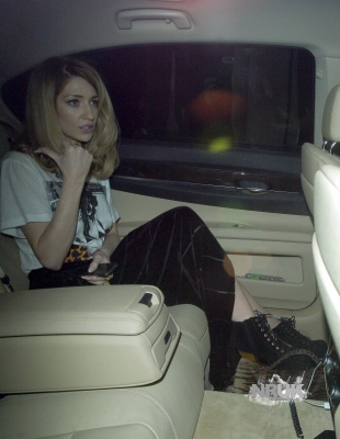 Nicola_Roberts_leaving_The_Brompton_Club_26_04_12_28829.jpg