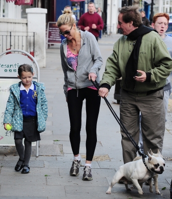 Sarah_Harding_out_in_London_26_04_12_282229.jpg