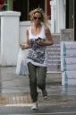 Sarah_Harding_out_in_London_27_04_12_281729.jpg