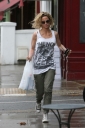 Sarah_Harding_out_in_London_27_04_12_282629.jpg