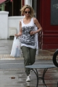 Sarah_Harding_out_in_London_27_04_12_282929.jpg