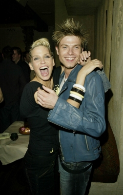 Sarah_Harding_-_Launch_party_for_Victoria_Newton_s_Bizarre_column_010503_28429.jpg