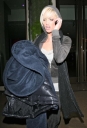 Sarah_leaving_Mayfair_hotel_19_03_08_28929.jpg