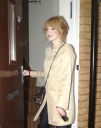 Nicola_leaving_her_home2C_London_15_01_08_28229.jpg