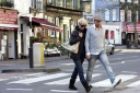 Sarah_and_Tom_walking_through_London_after_lunch_06_02_08_28629.jpg