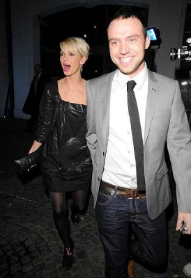 Sarah_Harding_leaving_the_Samsung_Event2C_London_28_02_08_285129.jpg