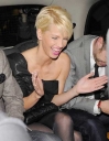 Sarah_Harding_leaving_the_Samsung_Event2C_London_28_02_08_282229.jpg