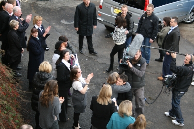 Cheryl_at_Harton_College_during_Joe_s_visit_home_for_2009_X-Factor_finals_07_12_09_28629.jpg