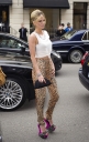 Имя файла=Sarah_Harding_outside_Claridges_Hotel_02_05_12_284229.jpg
Размер файла=1073КБ
Размеры=2298x3597
Дата=Май 05, 2012 Sarah_Harding_outside_Claridges_Hotel_02_05_12_284229.jpg