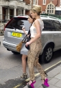 Имя файла=Sarah_Harding_outside_Claridges_Hotel_02_05_12_285929.jpg
Размер файла=1344КБ
Размеры=2832x4041
Дата=Май 05, 2012 Sarah_Harding_outside_Claridges_Hotel_02_05_12_285929.jpg
