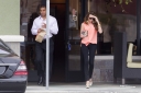 Nadine_and_Jason_seen_having_lunch2C_Huntington_Beach_01_05_12_28429.jpg