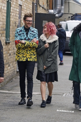 Nicola_Roberts_seen_outside_filming_for_her_fashion_tv_show_06_05_12_28529.jpg