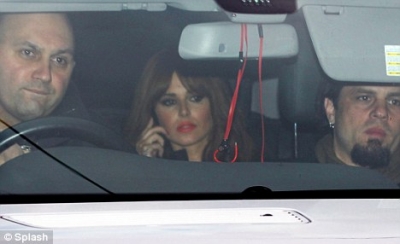 Cheryl_and_Nicola_leaving_a_studio_18_05_12_28329.jpg
