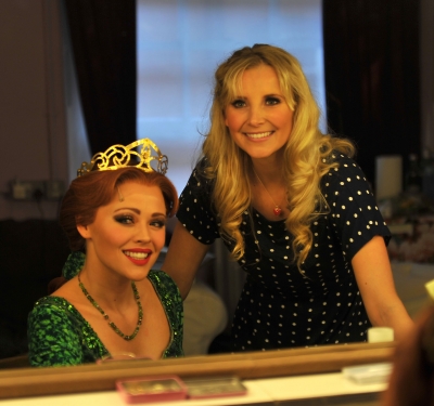 Cheryl2C_Sarah2C_Kimberley_and_Nicola_backstage_at_Shrek_21_05_12_283529.jpg