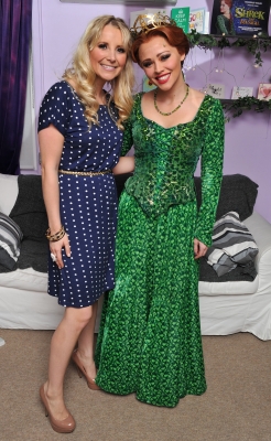Cheryl2C_Sarah2C_Kimberley_and_Nicola_backstage_at_Shrek_21_05_12_285629.jpg