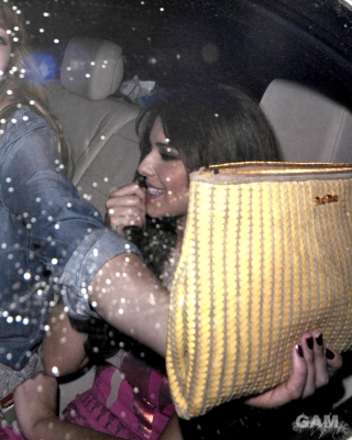 Cheryl_Cole_at_The_Mahiki_Club_In_London_01_06_12_28129.JPG