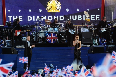 Cheryl_Cole_at_Diamond_Jubilee_04_06_12_281229.jpg