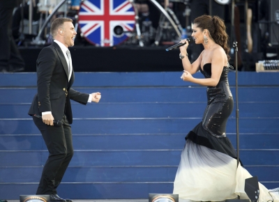 Cheryl_Cole_at_Diamond_Jubilee_04_06_12_28129.jpg
