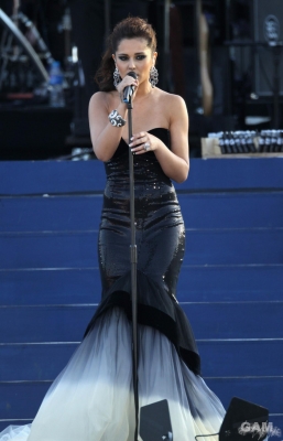 Cheryl_Cole_at_Diamond_Jubilee_04_06_12_28529.jpg