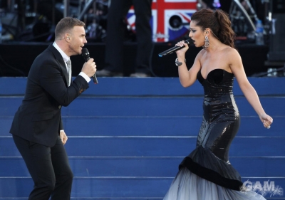 Cheryl_Cole_at_Diamond_Jubilee_04_06_12_28729.jpg