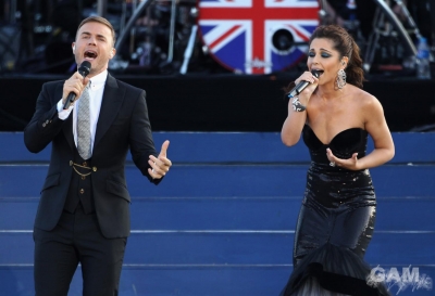 Cheryl_Cole_at_Diamond_Jubilee_04_06_12_28929.jpg