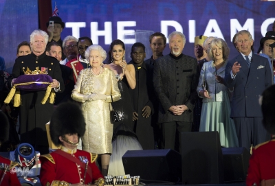 Cheryl_Cole_at_The_Queen_s_Diamond_Jubilee_concert_04_06_12_286429.jpg
