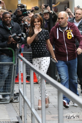 Cheryl_Cole_Leaving_Radio_1_Studios_12_06_12_2810129.jpg