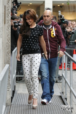 Cheryl_Cole_Leaving_Radio_1_Studios_12_06_12_2811129.jpg