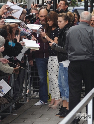 Cheryl_Cole_Leaving_Radio_1_Studios_12_06_12_28129.jpg
