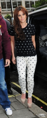 Cheryl_Cole_Leaving_Radio_1_Studios_12_06_12_2815129.jpg