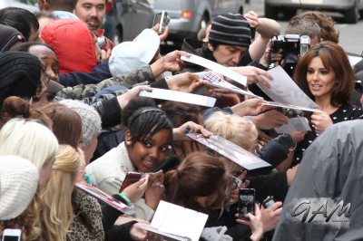 Cheryl_Cole_Leaving_Radio_1_Studios_12_06_12_284929.jpg
