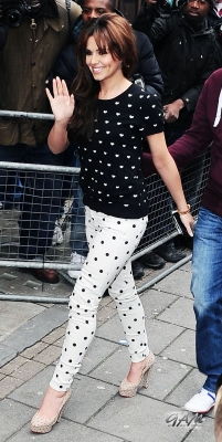 Cheryl_Cole_arriving_at_Radio_1_Studios_12_06_12_281229.jpg