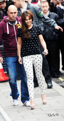 Cheryl_Cole_arriving_at_Radio_1_Studios_12_06_12_28529.jpg