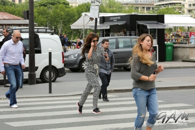 Cheryl_Cole_out_in_Paris_13_06_12_284529.jpg