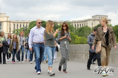 Cheryl_Cole_out_in_Paris_13_06_12_284929.jpg