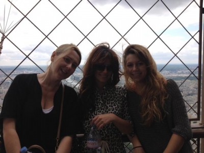 Cheryl_Cole_out_in_Paris_13_06_12_286029.jpg