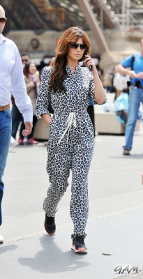 Cheryl_Cole_out_in_Paris_13_06_12_28829.jpg