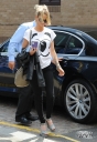 Sarah_Harding_at_a_central_London_recording_studio_14_06_12_281329.jpg
