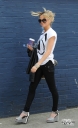 Sarah_Harding_at_a_central_London_recording_studio_14_06_12_281829.jpg