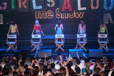 Girls_Aloud_performing_at_G_A_Y_Cheryls_21st_birthday_260604_69.jpg