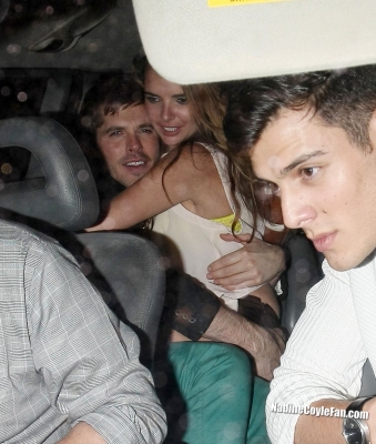 Nadine_Coyle_leaving_the_Rose_nightclub_15_06_12_285329.jpg
