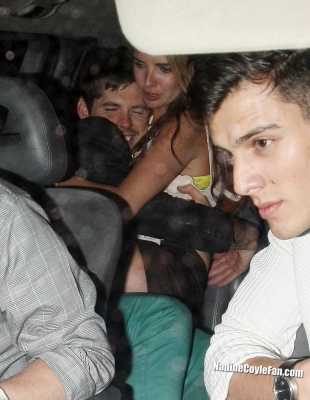 Nadine_Coyle_leaving_the_Rose_nightclub_15_06_12_285429.jpg