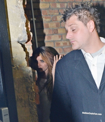 Nadine_Coyle_leaving_the_Rose_nightclub_15_06_12_287229.jpg