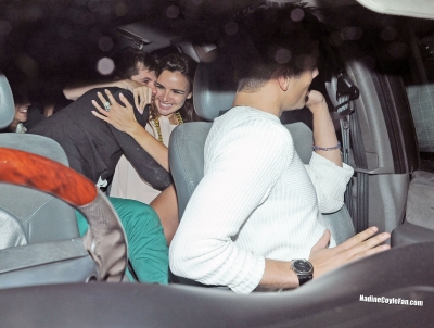 Nadine_Coyle_leaving_the_Rose_nightclub_15_06_12_287529.jpg
