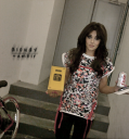 Cheryl_Cole_at_A_Million_Lights_signing_at_HMV_18_06_12_288729.png